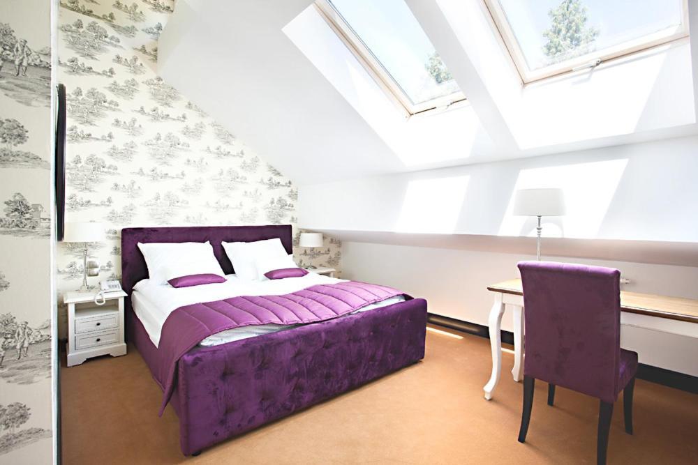 Dwór Sanna Hotel Wierzchowiska Kamer foto