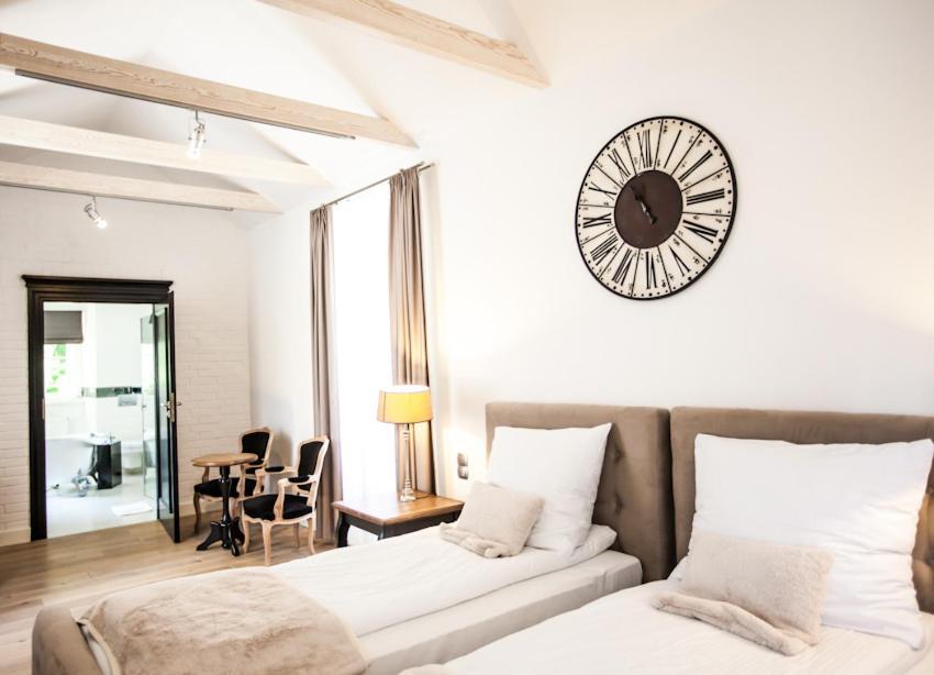 Dwór Sanna Hotel Wierzchowiska Kamer foto